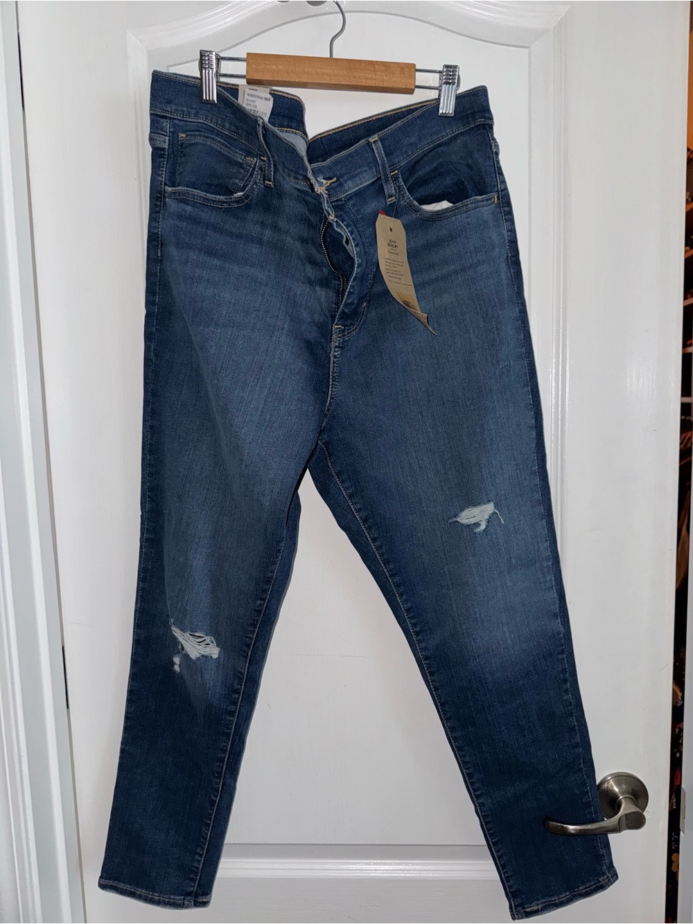 Levi's Women's Skinny Jeans - Dark Blue Distressed